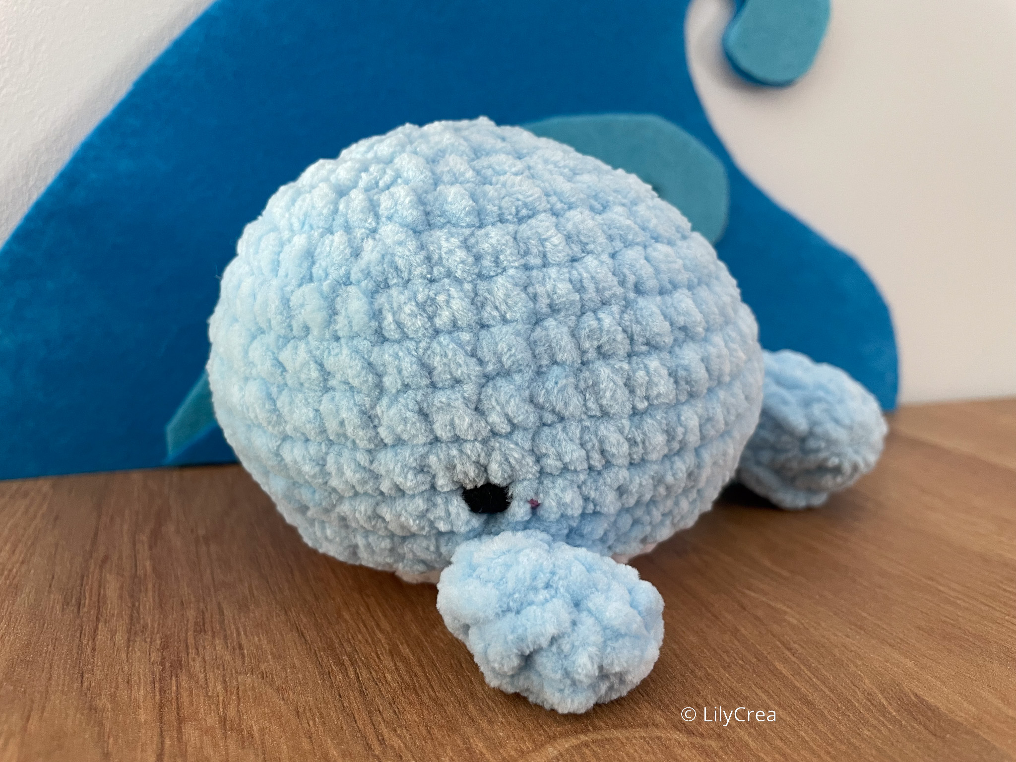Baleine, amigurumi, baleine en crochet fil chenille, fait main