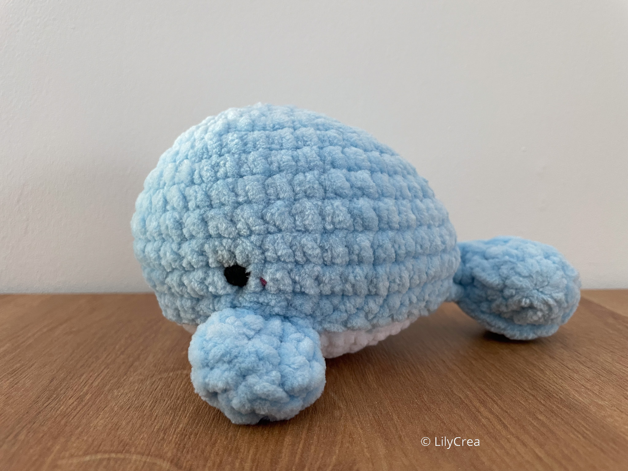 Baleine, amigurumi, baleine en crochet fil chenille, fait main – Image 5